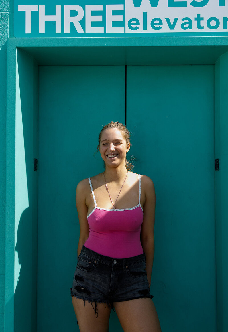 Злата, 29